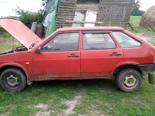 Красный ВАЗ 2109, объемом двигателя 1.3 л и пробегом 2 тыс. км за 360 $, фото 5 на Automoto.ua