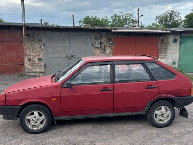 Красный ВАЗ 2109, объемом двигателя 1.1 л и пробегом 200 тыс. км за 935 $, фото 3 на Automoto.ua