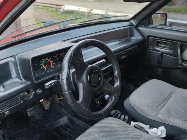 Красный ВАЗ 2109, объемом двигателя 1.3 л и пробегом 60 тыс. км за 1074 $, фото 4 на Automoto.ua