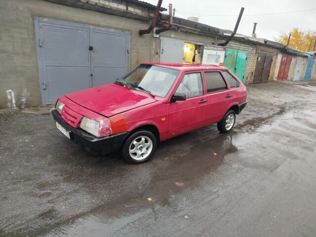 Красный ВАЗ 2109, объемом двигателя 1.3 л и пробегом 2 тыс. км за 902 $, фото 1 на Automoto.ua