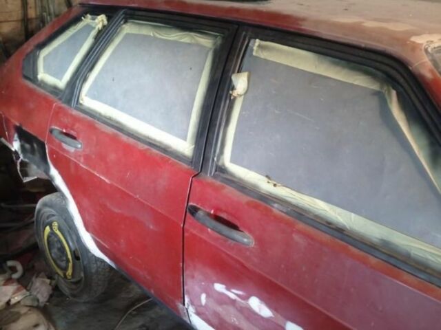 Красный ВАЗ 2109, объемом двигателя 1.5 л и пробегом 3 тыс. км за 144 $, фото 2 на Automoto.ua