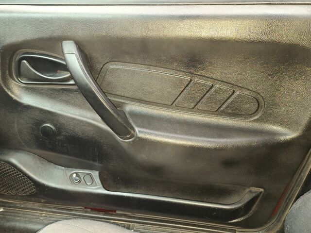 Красный ВАЗ 2109, объемом двигателя 1.1 л и пробегом 177 тыс. км за 1150 $, фото 6 на Automoto.ua