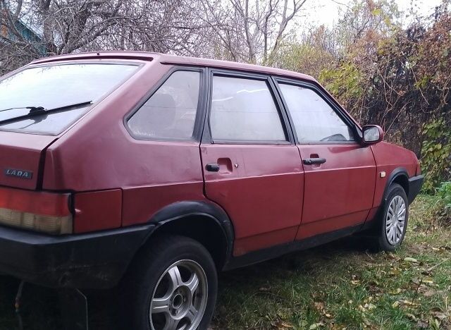 Красный ВАЗ 2109, объемом двигателя 1.3 л и пробегом 170 тыс. км за 596 $, фото 1 на Automoto.ua