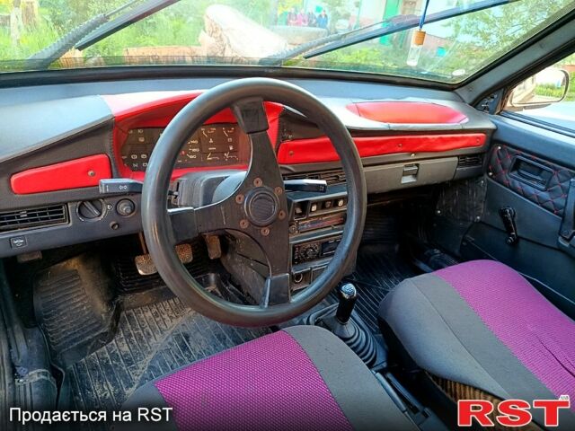 Красный ВАЗ 2109, объемом двигателя 1.3 л и пробегом 0 тыс. км за 700 $, фото 2 на Automoto.ua