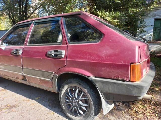 Красный ВАЗ 2109, объемом двигателя 1.3 л и пробегом 453 тыс. км за 594 $, фото 8 на Automoto.ua