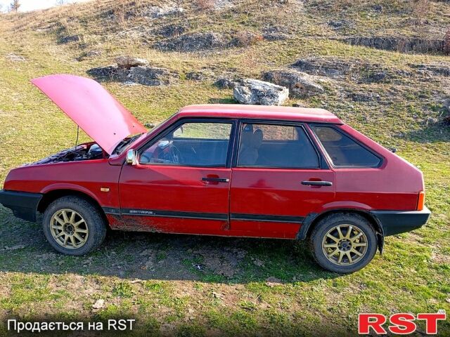 Красный ВАЗ 2109, объемом двигателя 1.5 л и пробегом 400 тыс. км за 800 $, фото 2 на Automoto.ua