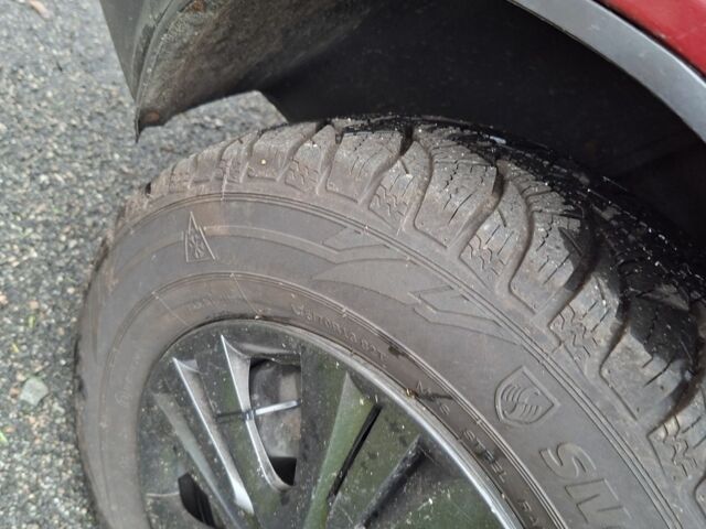 Красный ВАЗ 2109, объемом двигателя 1.1 л и пробегом 177 тыс. км за 1150 $, фото 3 на Automoto.ua