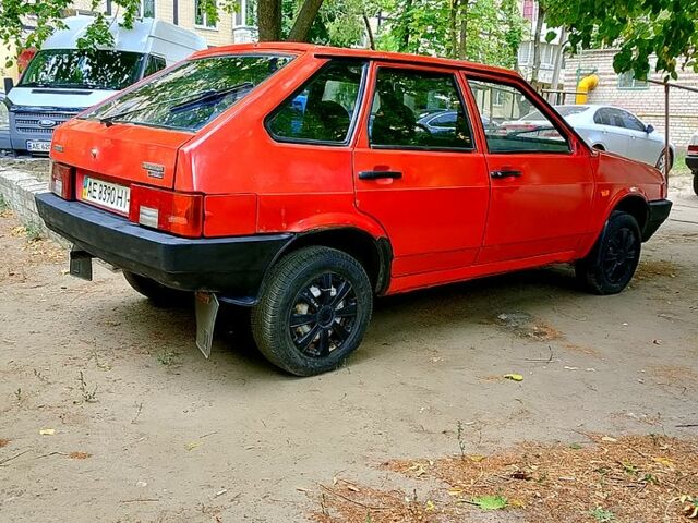 Красный ВАЗ 2109, объемом двигателя 1.5 л и пробегом 0 тыс. км за 899 $, фото 2 на Automoto.ua