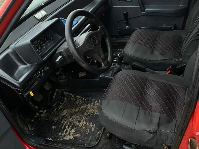 Красный ВАЗ 2109, объемом двигателя 1.5 л и пробегом 3 тыс. км за 850 $, фото 2 на Automoto.ua