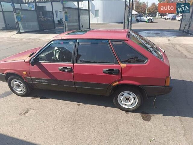 Красный ВАЗ 2109, объемом двигателя 1.3 л и пробегом 300 тыс. км за 1000 $, фото 1 на Automoto.ua