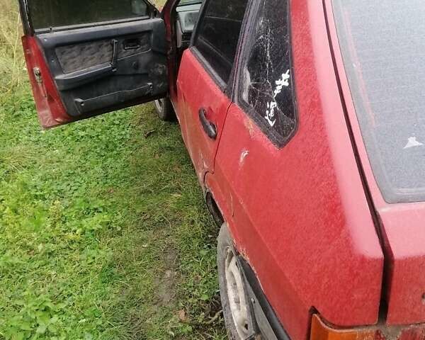 ВАЗ 2109 1992 в Хмельницком на Automoto.ua Красный ВАЗ 2109, объемом двигателя 1.3 л и пробегом 15 тыс. км за 484 $, фото 1 на Automoto.ua