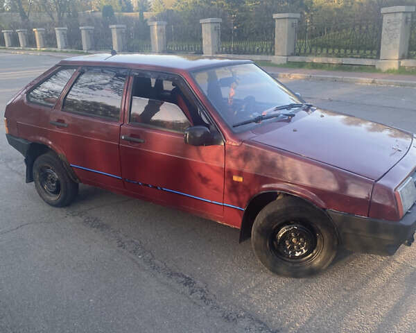 Красный ВАЗ 2109, объемом двигателя 1.29 л и пробегом 200 тыс. км за 2000 $, фото 3 на Automoto.ua