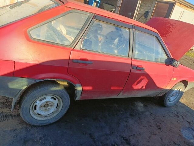 Красный ВАЗ 2109, объемом двигателя 1.5 л и пробегом 80 тыс. км за 546 $, фото 5 на Automoto.ua