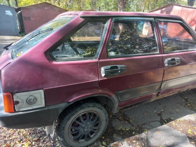Красный ВАЗ 2109, объемом двигателя 1.3 л и пробегом 453 тыс. км за 594 $, фото 6 на Automoto.ua