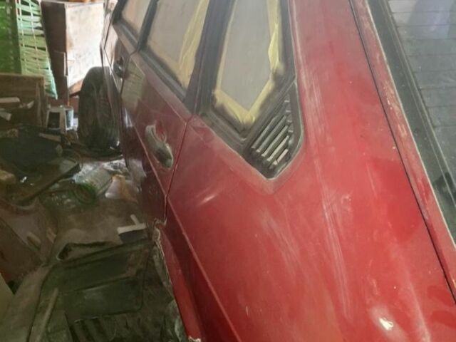 Красный ВАЗ 2109, объемом двигателя 1.5 л и пробегом 3 тыс. км за 144 $, фото 4 на Automoto.ua