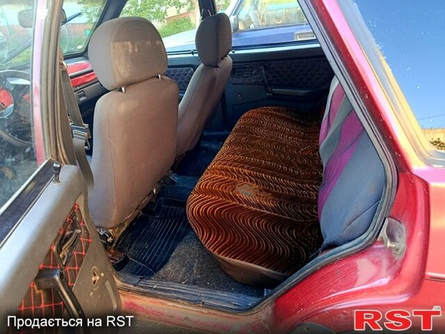Красный ВАЗ 2109, объемом двигателя 1.3 л и пробегом 0 тыс. км за 700 $, фото 3 на Automoto.ua