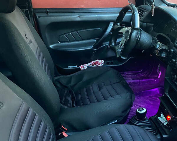 Красный ВАЗ 2109, объемом двигателя 1.3 л и пробегом 100 тыс. км за 1000 $, фото 11 на Automoto.ua