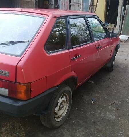 Красный ВАЗ 2109, объемом двигателя 1.5 л и пробегом 365 тыс. км за 550 $, фото 1 на Automoto.ua