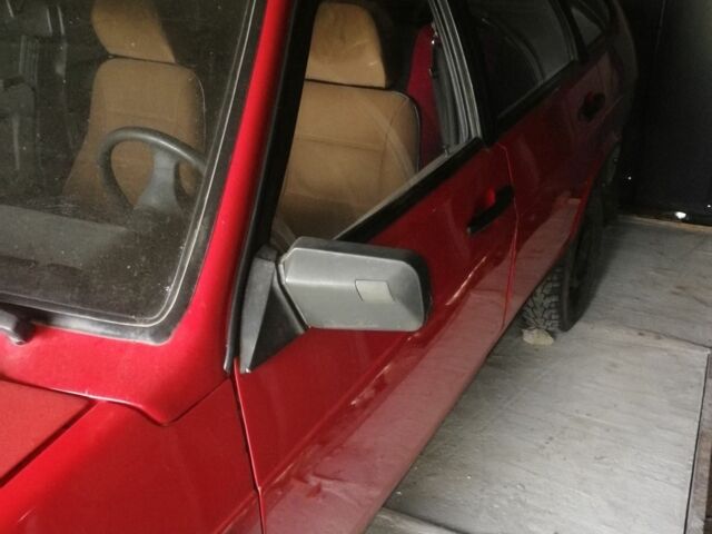 Красный ВАЗ 2109, объемом двигателя 1.5 л и пробегом 5 тыс. км за 700 $, фото 1 на Automoto.ua