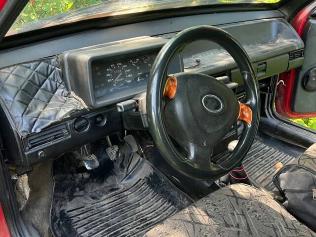 Красный ВАЗ 2109, объемом двигателя 1.5 л и пробегом 89 тыс. км за 900 $, фото 5 на Automoto.ua