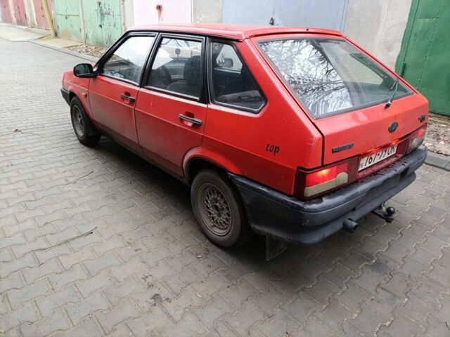 Красный ВАЗ 2109, объемом двигателя 0 л и пробегом 150 тыс. км за 1150 $, фото 4 на Automoto.ua