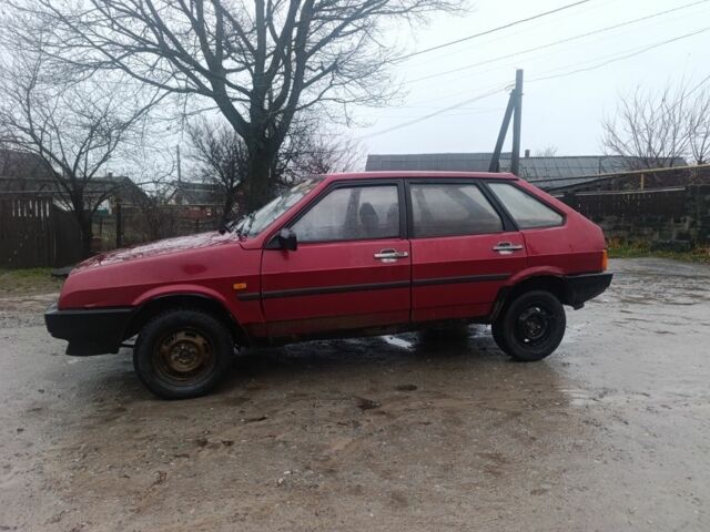 Красный ВАЗ 2109, объемом двигателя 0 л и пробегом 200 тыс. км за 400 $, фото 1 на Automoto.ua