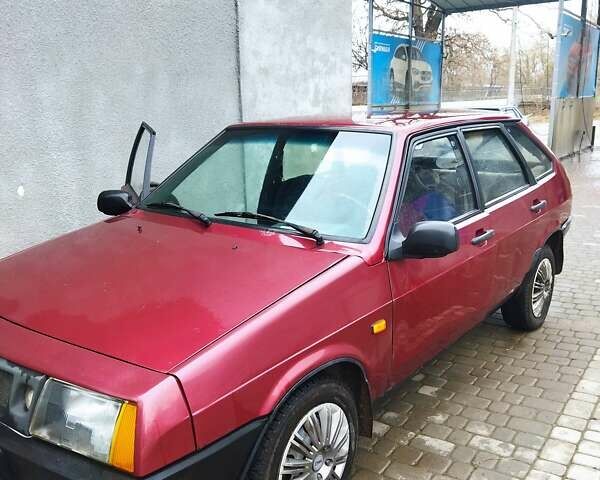 Красный ВАЗ 2109, объемом двигателя 1.5 л и пробегом 350 тыс. км за 1200 $, фото 1 на Automoto.ua