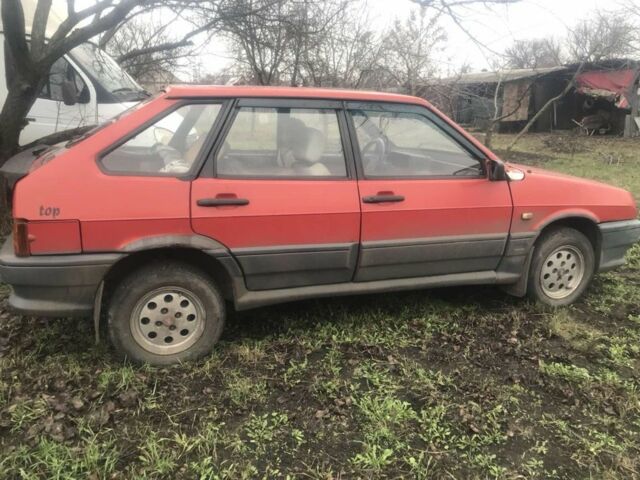 Красный ВАЗ 2109, объемом двигателя 1.5 л и пробегом 111 тыс. км за 1000 $, фото 1 на Automoto.ua