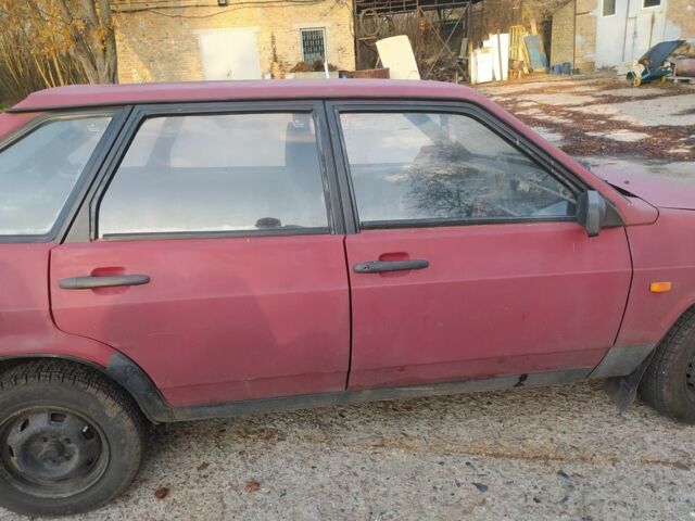 Красный ВАЗ 2109, объемом двигателя 1.1 л и пробегом 91 тыс. км за 1300 $, фото 5 на Automoto.ua