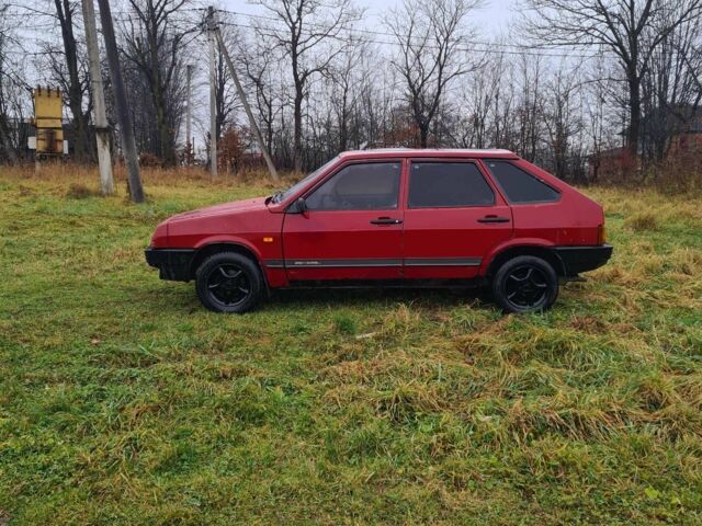 Красный ВАЗ 2109, объемом двигателя 1.5 л и пробегом 230 тыс. км за 700 $, фото 3 на Automoto.ua