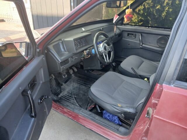 ВАЗ 2109 1992 в Томаковка на Automoto.ua Красный ВАЗ 2109, объемом двигателя 1.2 л и пробегом 40 тыс. км за 1300 $, фото 4 на Automoto.ua