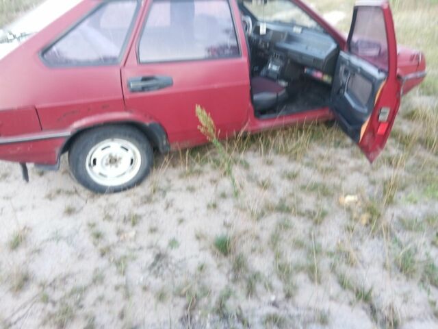 Красный ВАЗ 2109, объемом двигателя 1.3 л и пробегом 240 тыс. км за 700 $, фото 4 на Automoto.ua