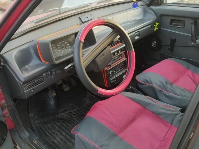 Красный ВАЗ 2109, объемом двигателя 1.1 л и пробегом 91 тыс. км за 1300 $, фото 9 на Automoto.ua