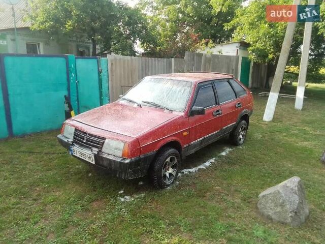 Красный ВАЗ 2109, объемом двигателя 1.3 л и пробегом 230 тыс. км за 1200 $, фото 1 на Automoto.ua