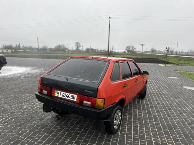 Красный ВАЗ 2109, объемом двигателя 1.5 л и пробегом 6 тыс. км за 828 $, фото 3 на Automoto.ua