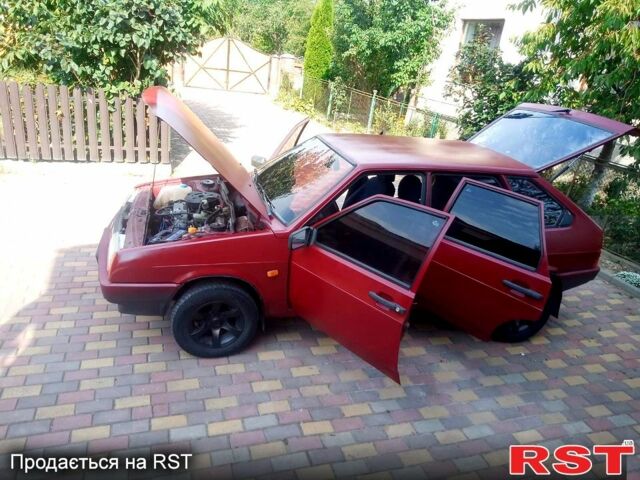 Красный ВАЗ 2109, объемом двигателя 1.5 л и пробегом 211 тыс. км за 800 $, фото 4 на Automoto.ua