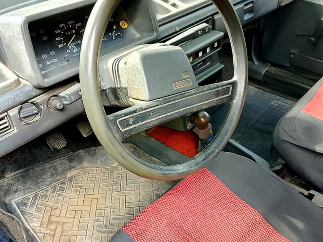 Красный ВАЗ 2109, объемом двигателя 1.5 л и пробегом 0 тыс. км за 899 $, фото 7 на Automoto.ua