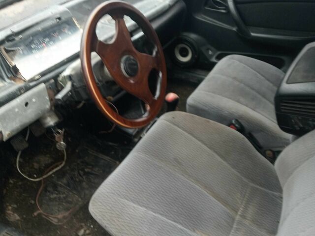 Красный ВАЗ 2109, объемом двигателя 1.3 л и пробегом 220 тыс. км за 381 $, фото 1 на Automoto.ua