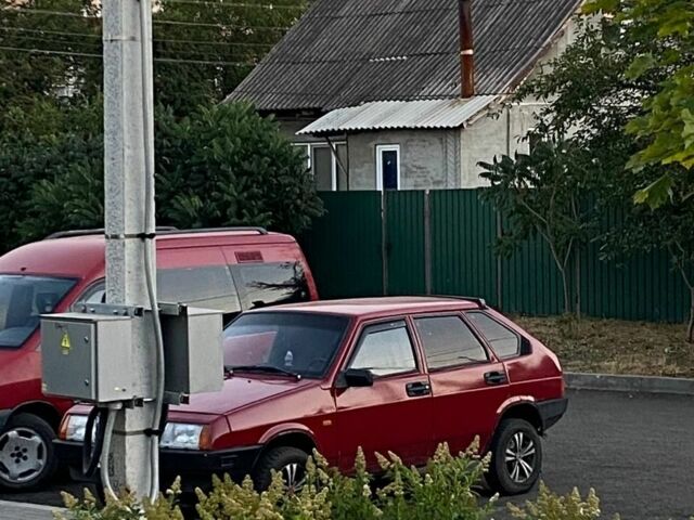 Красный ВАЗ 2109, объемом двигателя 1.3 л и пробегом 120 тыс. км за 1192 $, фото 4 на Automoto.ua