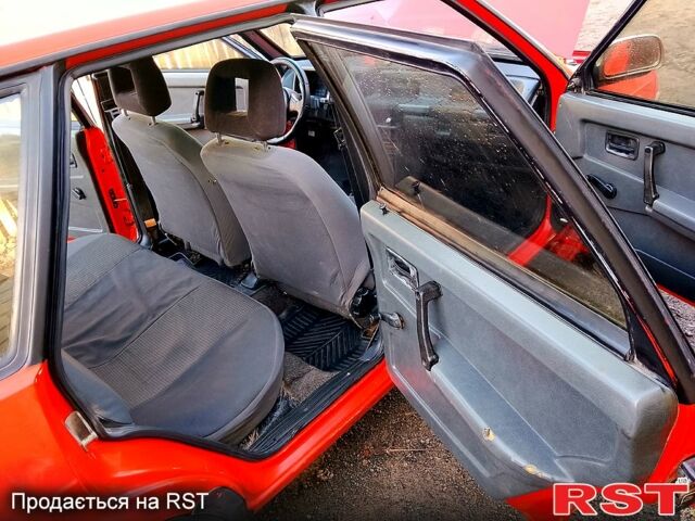 Красный ВАЗ 2109, объемом двигателя 1.1 л и пробегом 198 тыс. км за 888 $, фото 12 на Automoto.ua