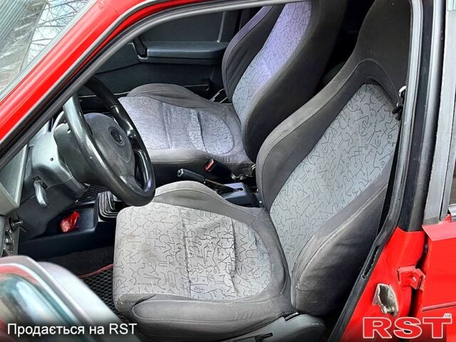 Красный ВАЗ 2109, объемом двигателя 1.3 л и пробегом 110 тыс. км за 1399 $, фото 4 на Automoto.ua