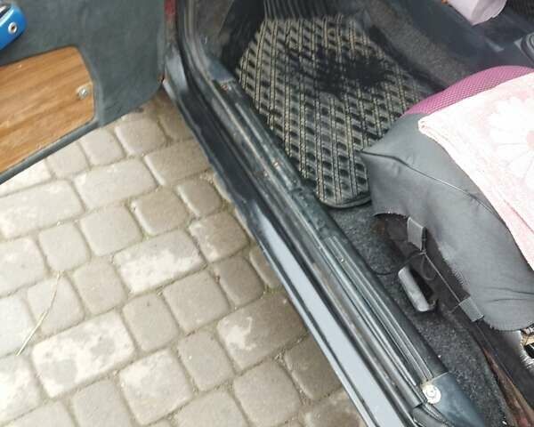 Красный ВАЗ 2109, объемом двигателя 1.5 л и пробегом 350 тыс. км за 1200 $, фото 3 на Automoto.ua