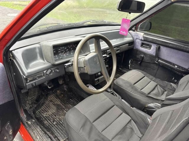 Красный ВАЗ 2109, объемом двигателя 1.5 л и пробегом 6 тыс. км за 828 $, фото 2 на Automoto.ua