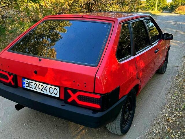 Красный ВАЗ 2109, объемом двигателя 1.3 л и пробегом 200 тыс. км за 1600 $, фото 4 на Automoto.ua
