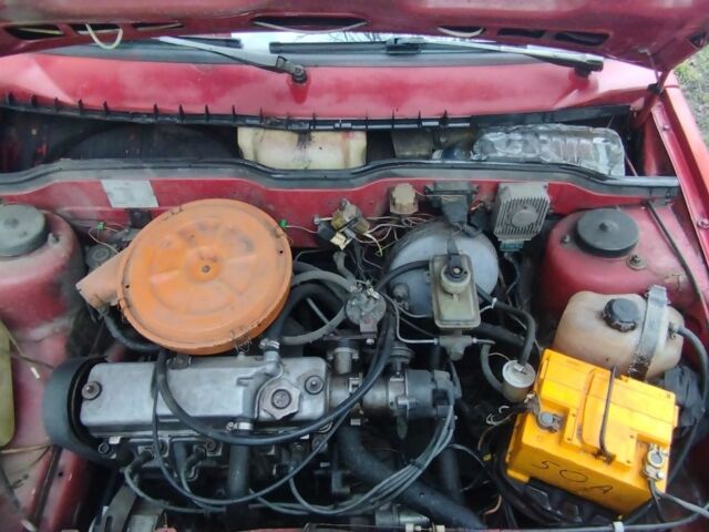 Красный ВАЗ 2109, объемом двигателя 1.5 л и пробегом 10 тыс. км за 900 $, фото 2 на Automoto.ua