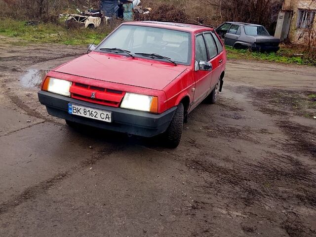 Червоний ВАЗ 2109, об'ємом двигуна 1.3 л та пробігом 100 тис. км за 800 $, фото 2 на Automoto.ua