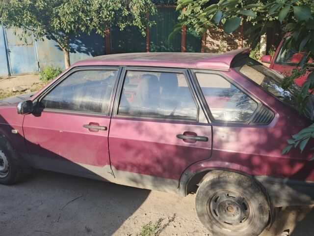 Красный ВАЗ 2109, объемом двигателя 0 л и пробегом 400 тыс. км за 900 $, фото 2 на Automoto.ua