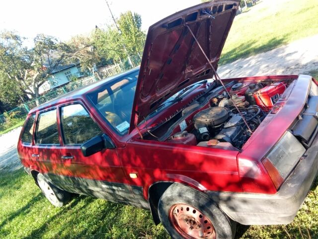 Красный ВАЗ 2109, объемом двигателя 0 л и пробегом 1 тыс. км за 500 $, фото 2 на Automoto.ua