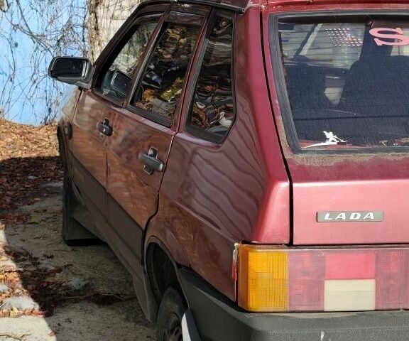 Красный ВАЗ 2109, объемом двигателя 1.5 л и пробегом 500 тыс. км за 600 $, фото 5 на Automoto.ua