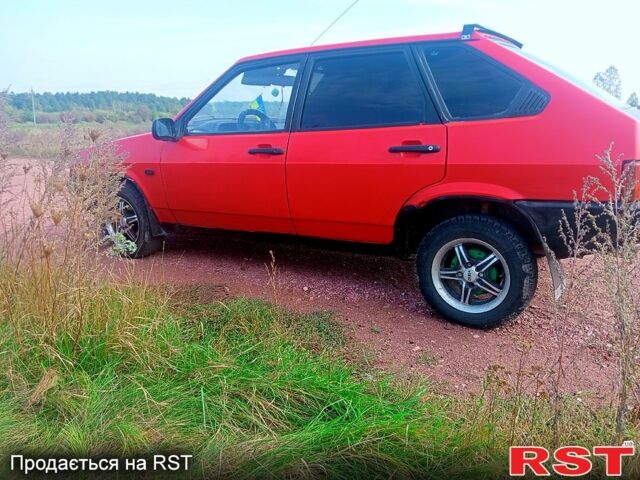 Красный ВАЗ 2109, объемом двигателя 15 л и пробегом 100 тыс. км за 1200 $, фото 1 на Automoto.ua